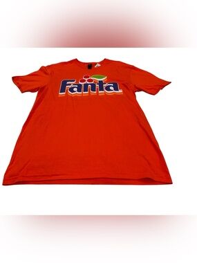 NWT Unisex Fanta Tee